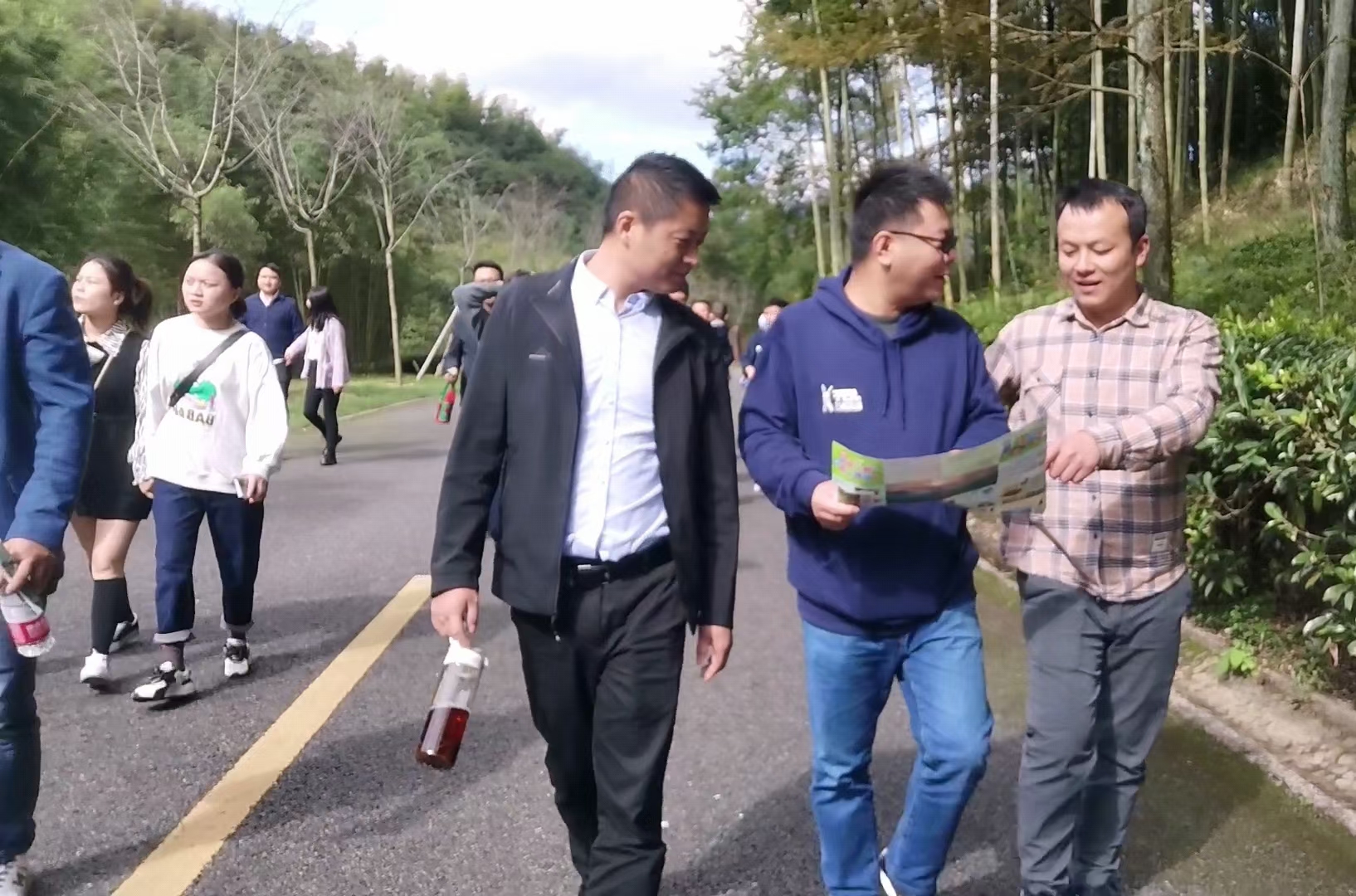 员工风采2.jpg